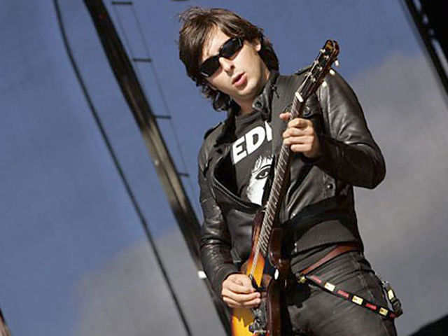Carl Barat's summer isn't off to a flying start